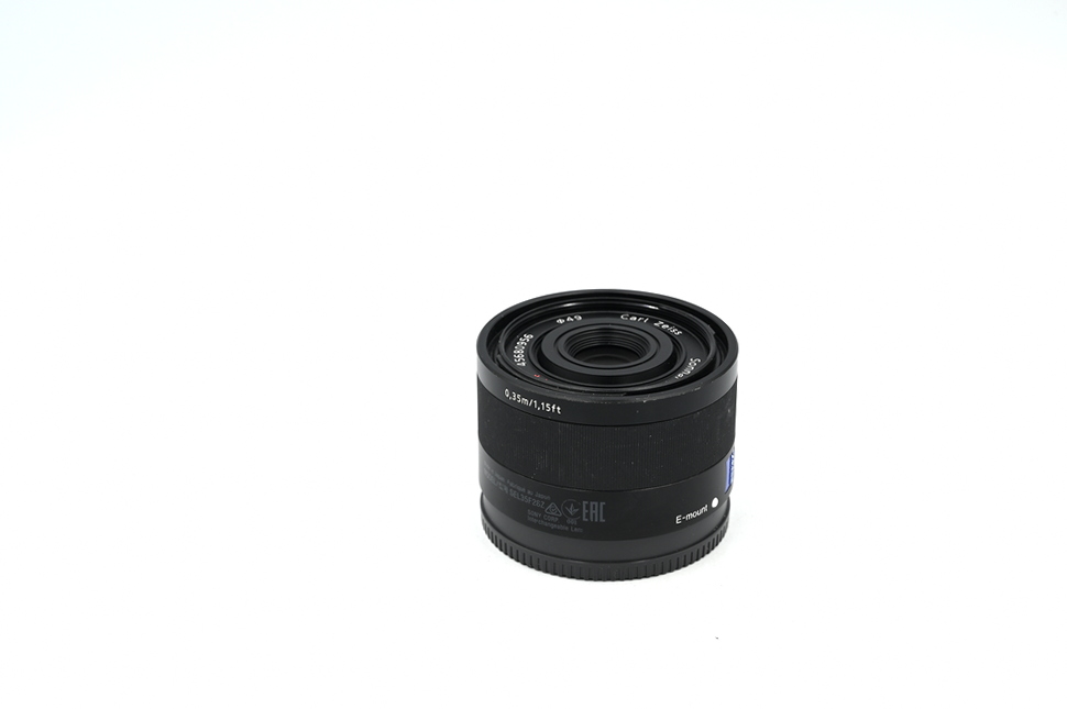 Объектив Sony FE 35mm f/2.8 ZA Carl Zeiss Sonnar T* (состояние 4) (б/у)