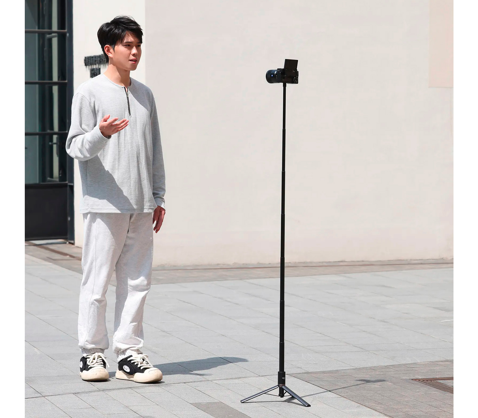 Монопод для селфи Ulanzi TT52 Selfie Stick, 1.5 м, с треногой