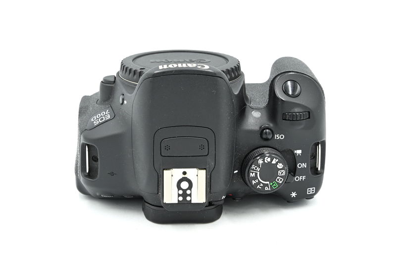 Зеркальный фотоаппарат Canon EOS 700D Body (состояние 5-) (б/у)