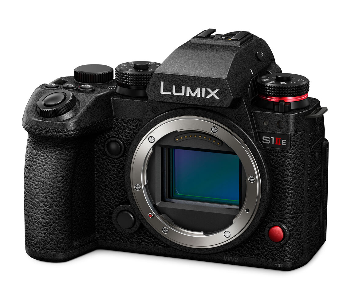 Беззеркальный фотоаппарат Panasonic Lumix S1 II E Kit + 24-105mm, английское меню
