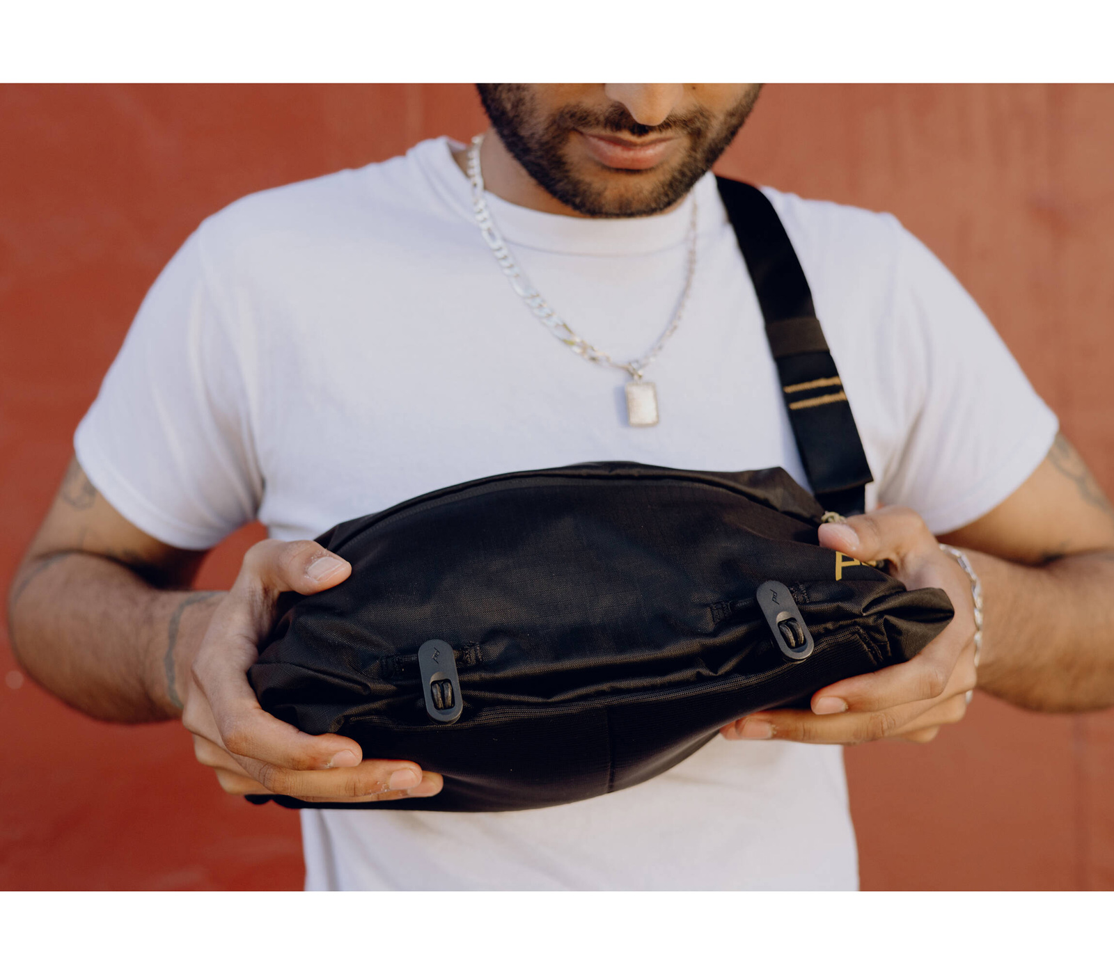 Сумка-слинг Peak Design Outdoor Sling 7L, черная