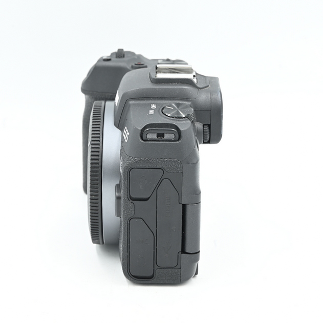 Беззеркальный фотоаппарат Canon EOS RP Body (состояние 4) (б/у)