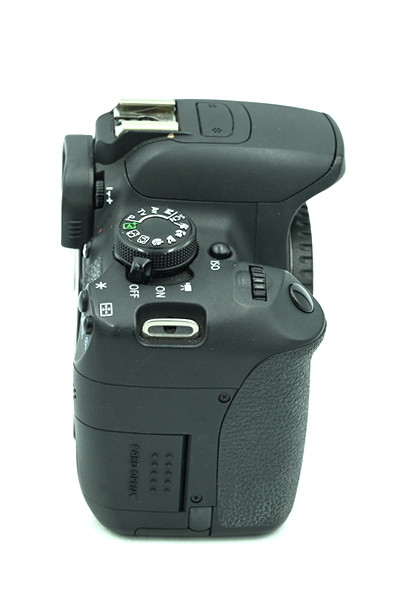 Зеркальный фотоаппарат Canon EOS 700D (состояние 5-) (б/у)