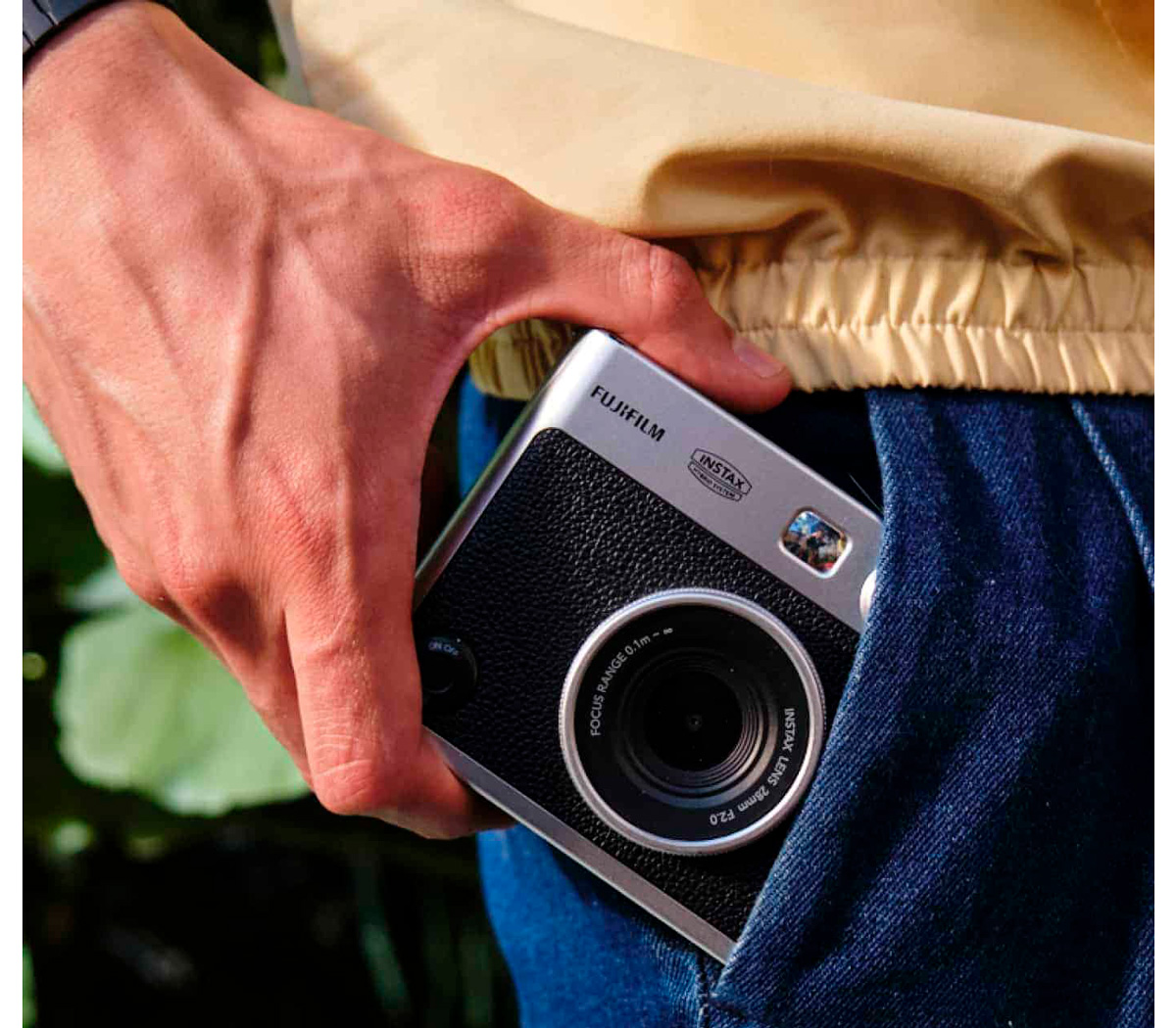 Фотоаппарат моментальной печати Fujifilm Instax Mini EVO, черный