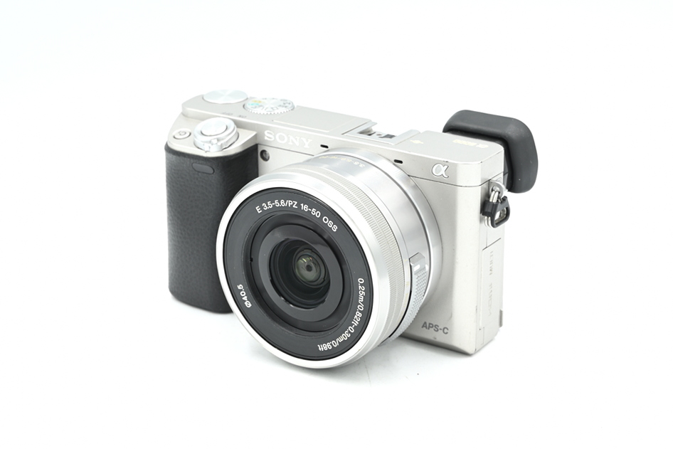 Беззеркальный фотоаппарат Sony A6000 Body (состояние 5-) (б/у)