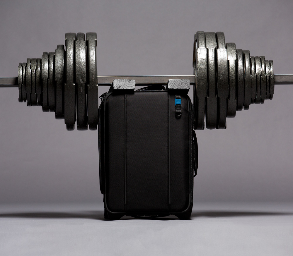 Чемодан на колесах Tenba Roadie Air Case Roller 21