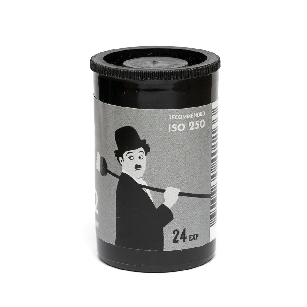 Фотопленка SFL Double-X 5222, ISO 250, ч/б, 24 кадра