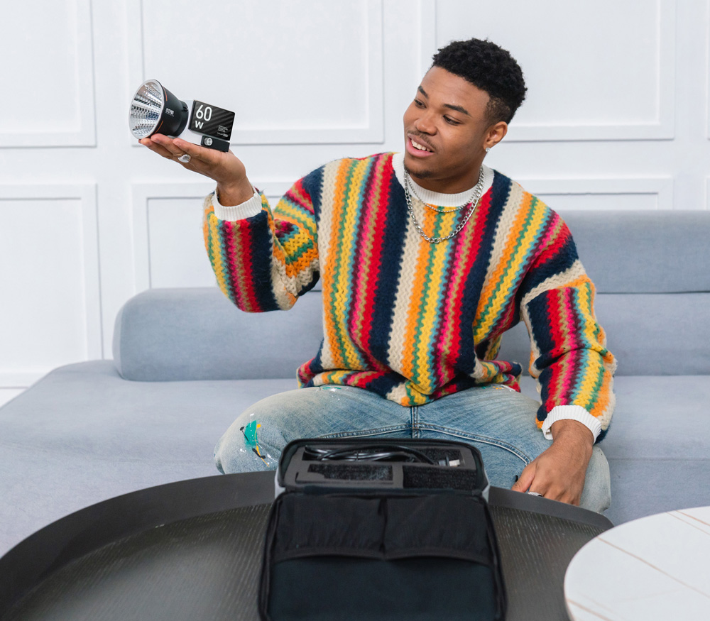 Осветитель Zhiyun Molus G60 Standard Kit, светодиодный, 60 Вт, 2700-6500К