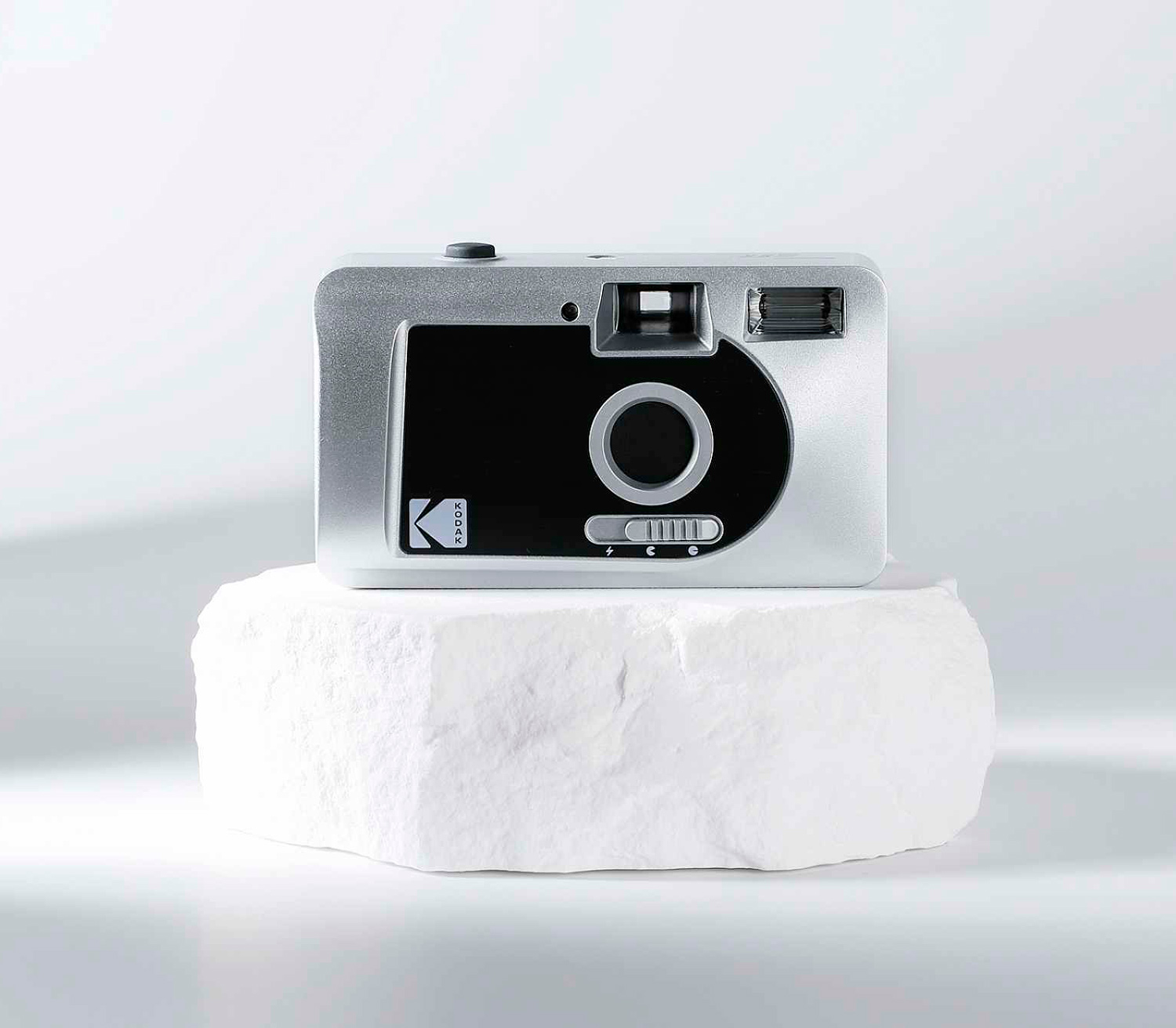 Компактный фотоаппарат Kodak S88 Motorized Film Camera Black (уцененный)