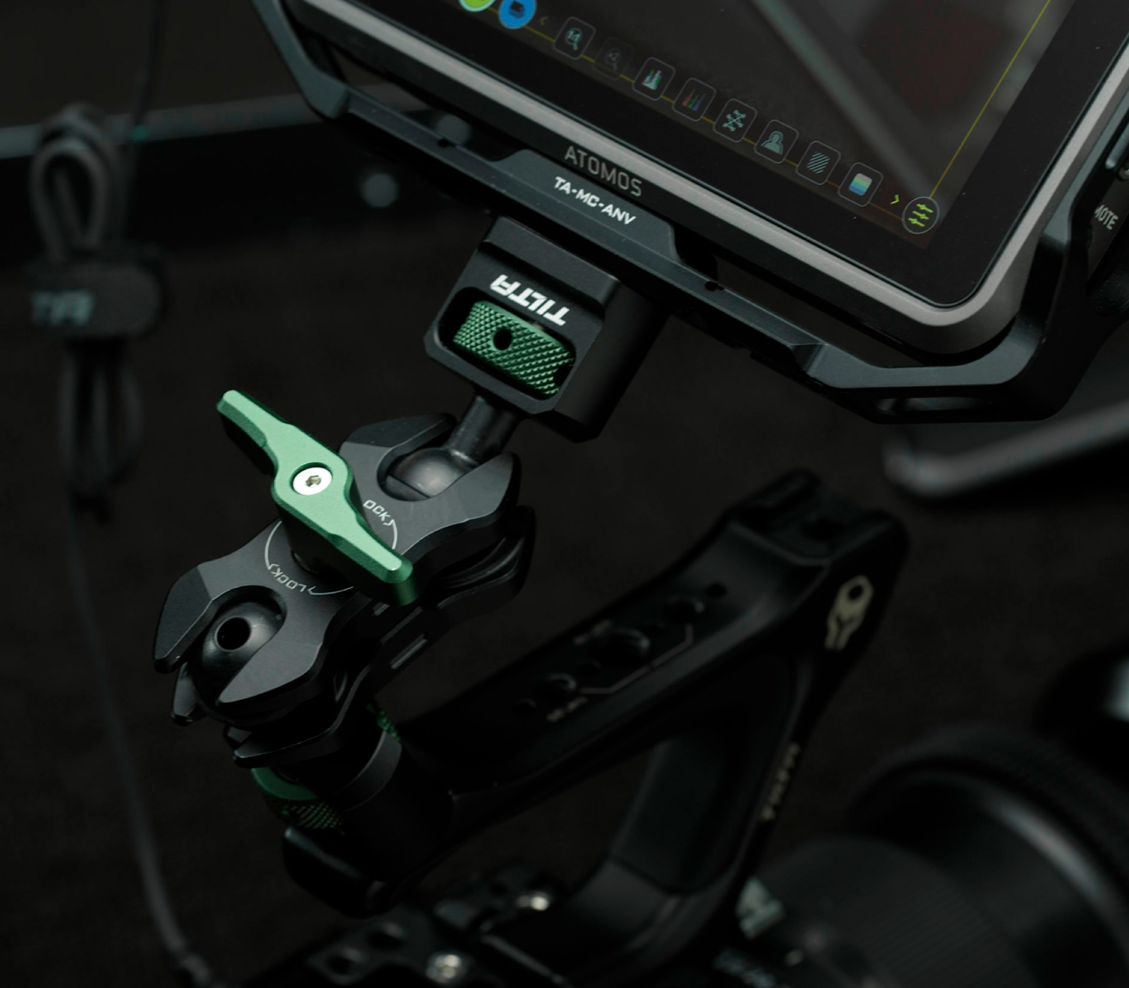 Шарнирный кронштейн Tilta Mini Articulating Arm, винты 1/4", до 4.5 кг (уцененный)