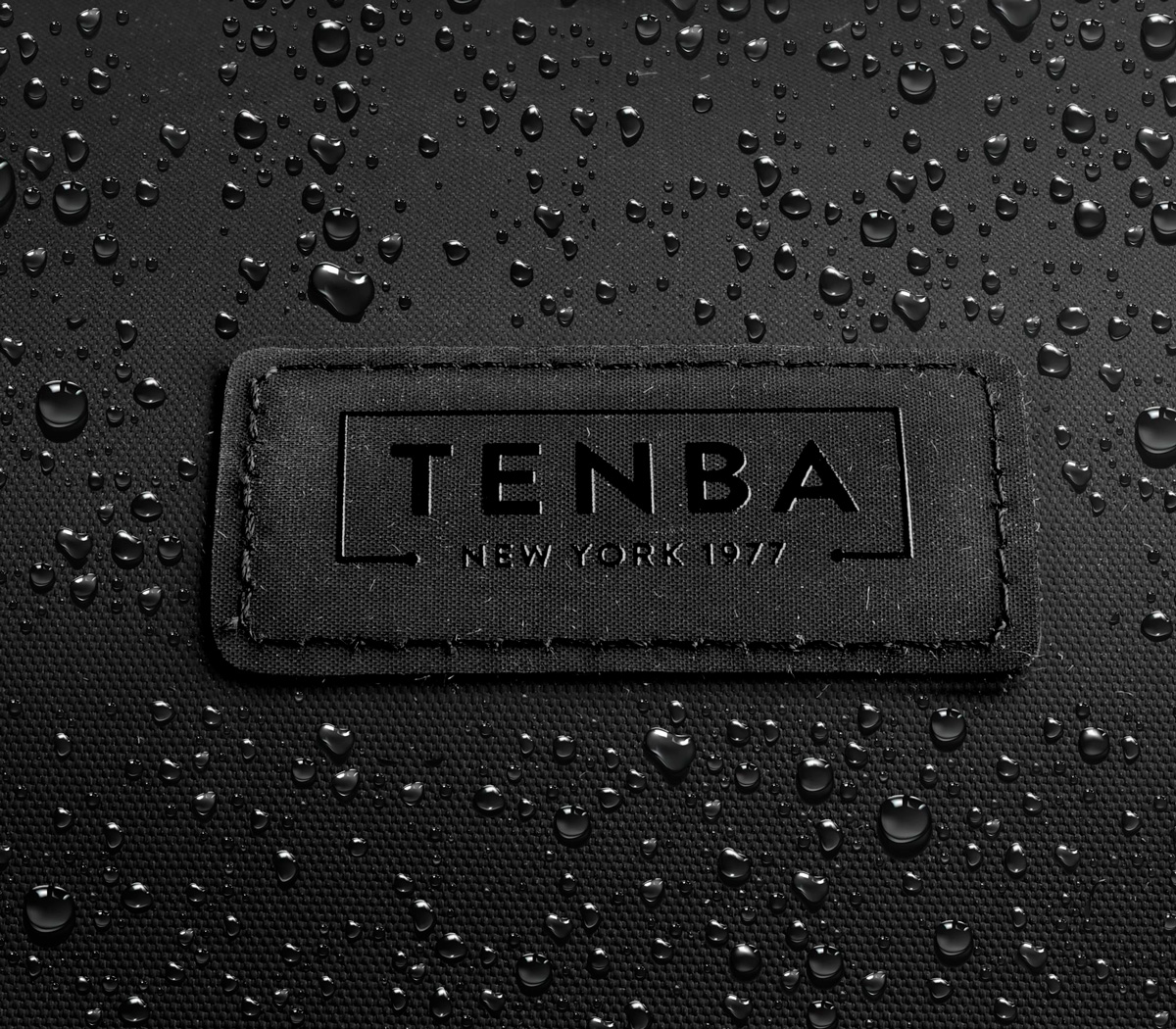 Рюкзак Tenba Axis v2 Tactical LT Backpack 18 черный