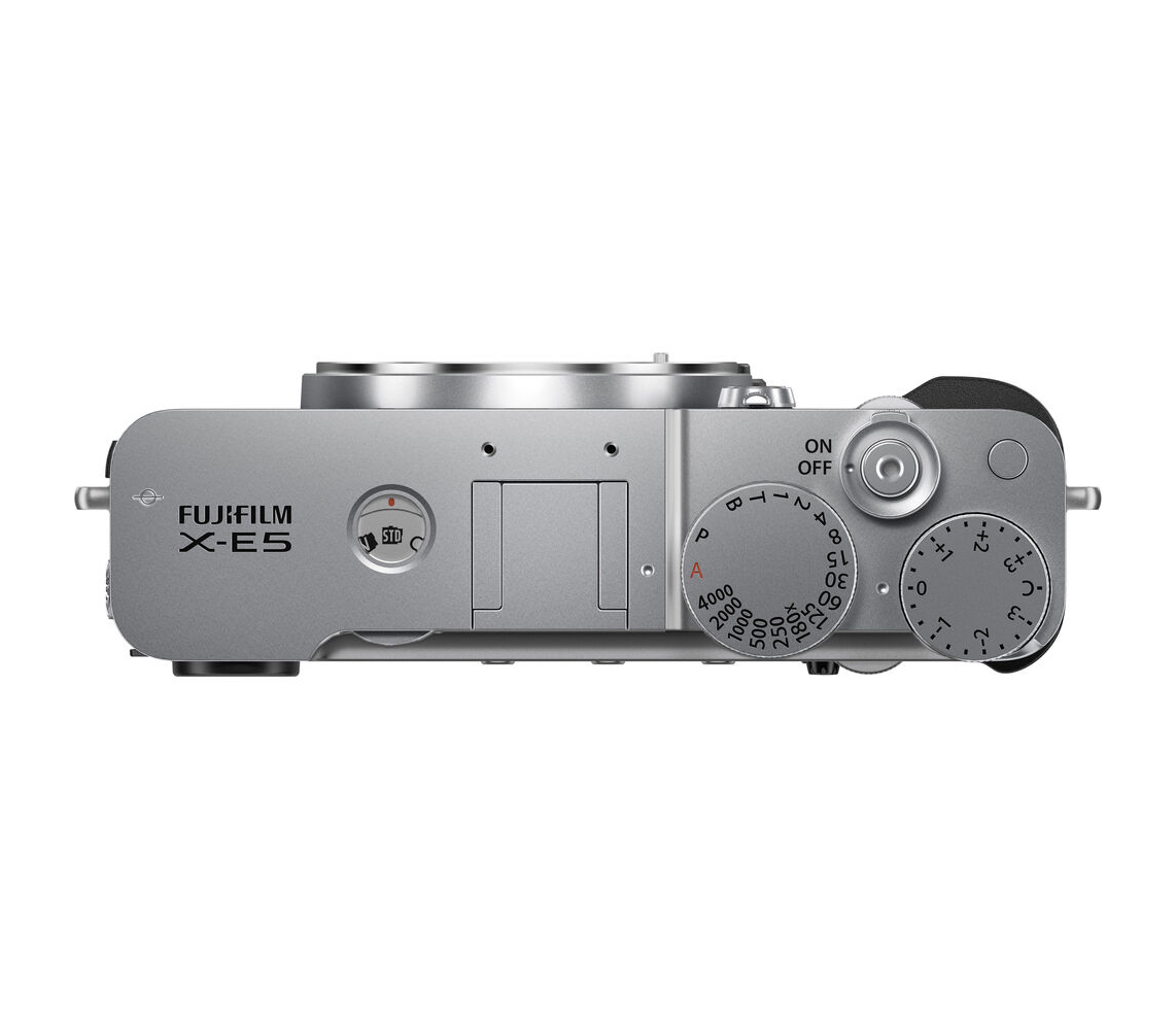 Беззеркальный фотоаппарат Fujifilm X-E5 Body, серебристый