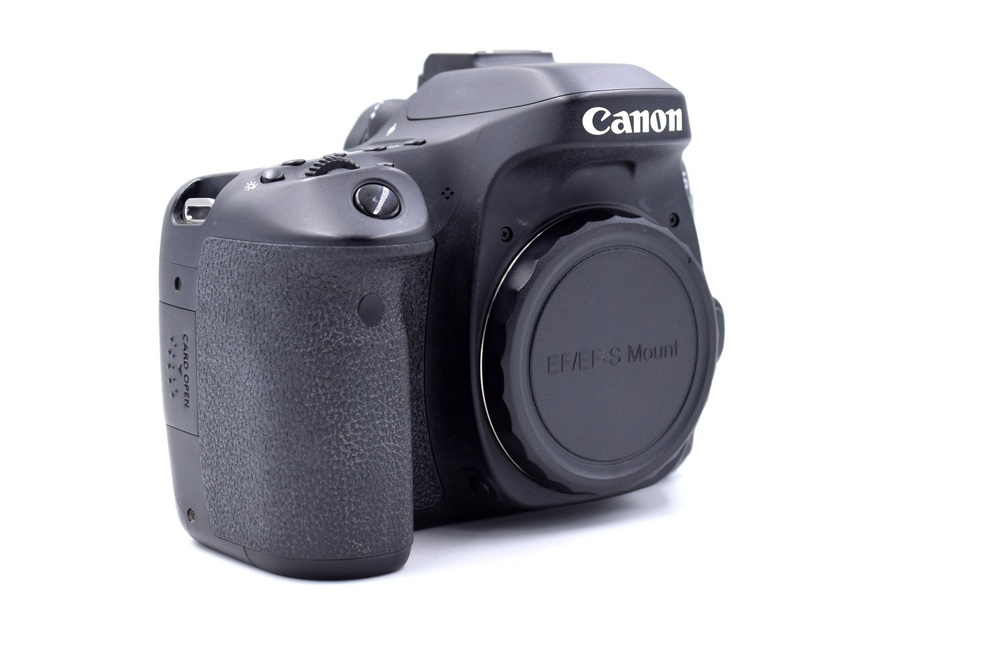 Зеркальный фотоаппарат Canon EOS 80D Body (состояние 5-) (б/у)