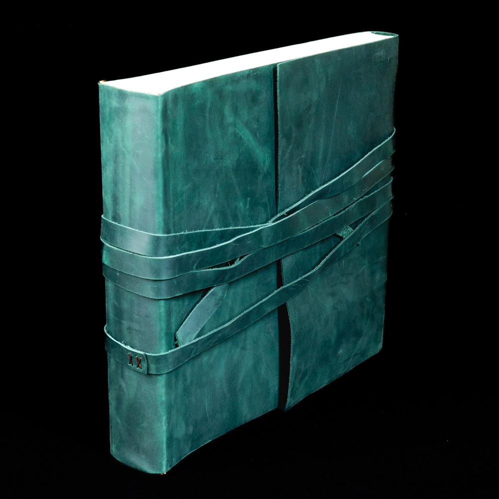 Кожаный фотоальбом Florentia 30х30 см, 100 страниц "Capriolo" зелёный