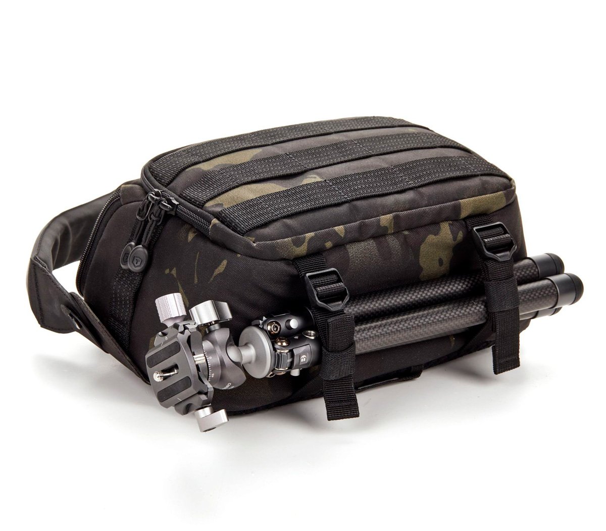 Сумка Tenba Axis v2 Tactical 4L Sling Bag камуфляж
