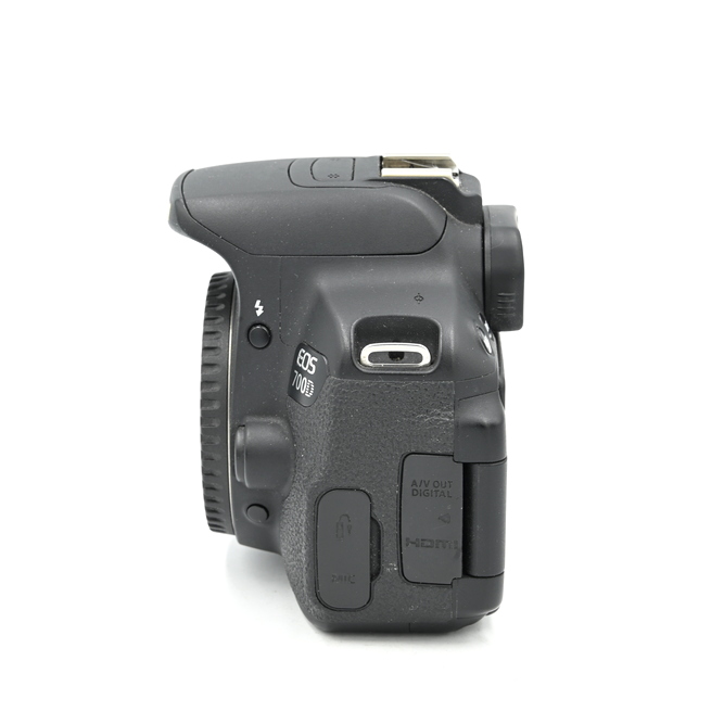 Зеркальный фотоаппарат Canon EOS 700D Body (состояние 5-) (б/у)