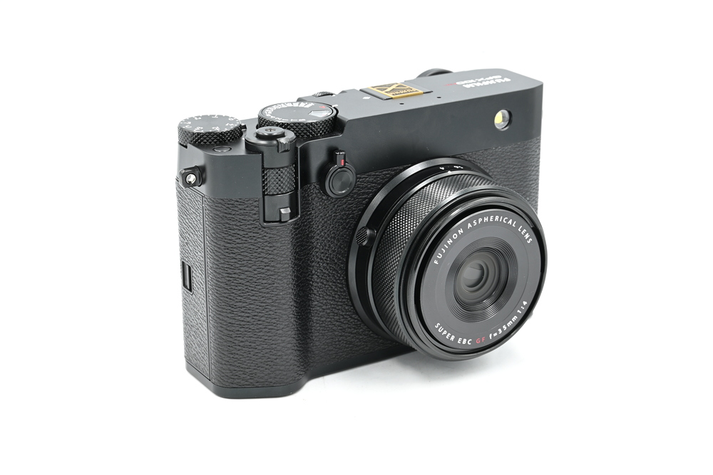 Беззеркальный фотоаппарат Fujifilm GFX100RF, черный (состояние 5) (б/у)