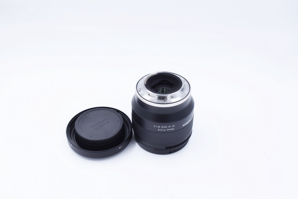 Объектив Tamron 35mm f/2.8 Di III OSD Sony FE (состояние Like New) (б/у)