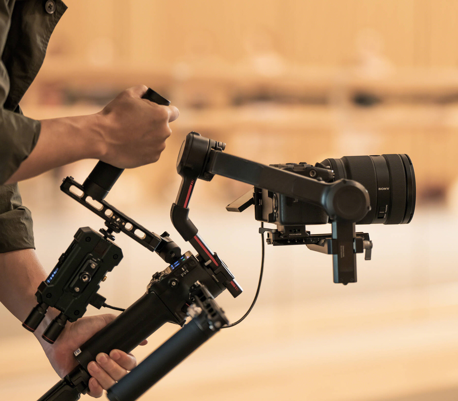 Объектив Sony FE 28-70mm f/2 GM