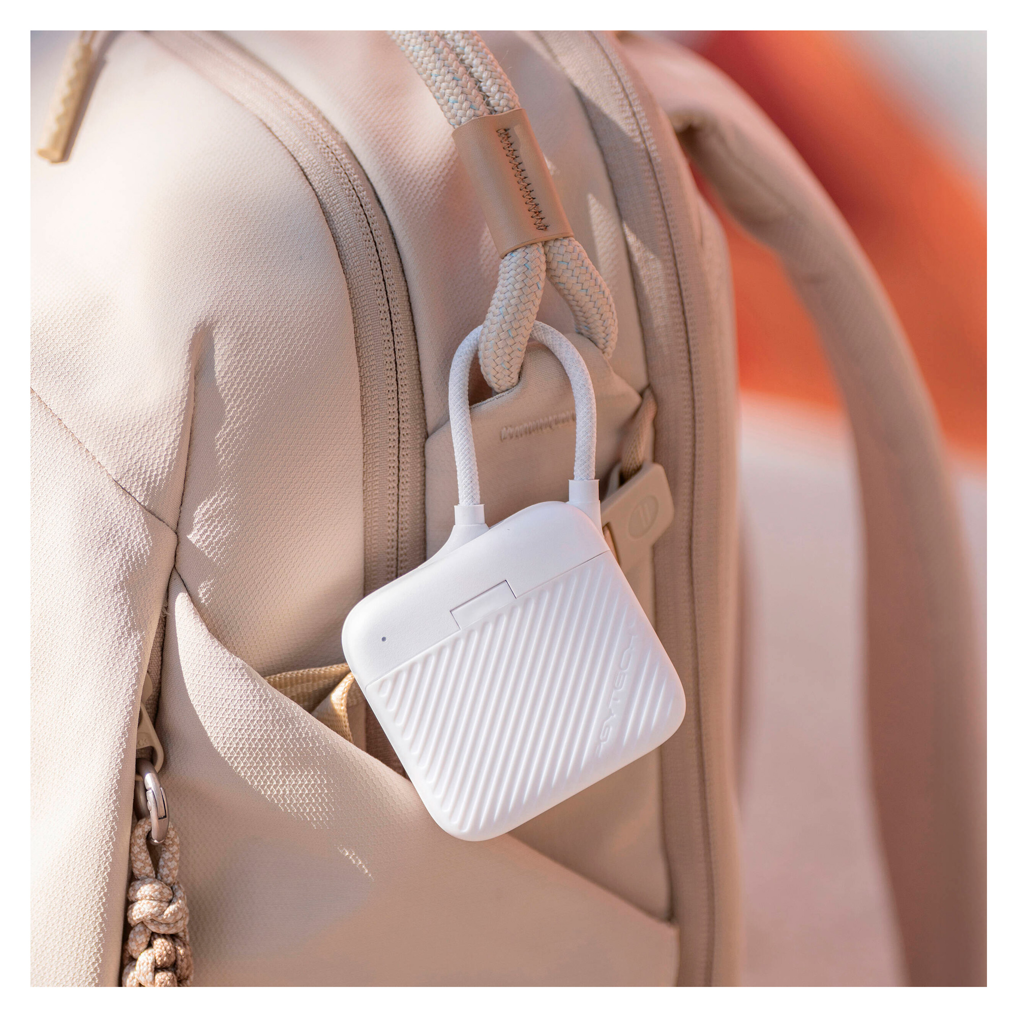 Карт-ридер и чехол PGYTECH CreateMate Mini, SD UHS II / microSD, Ivory White