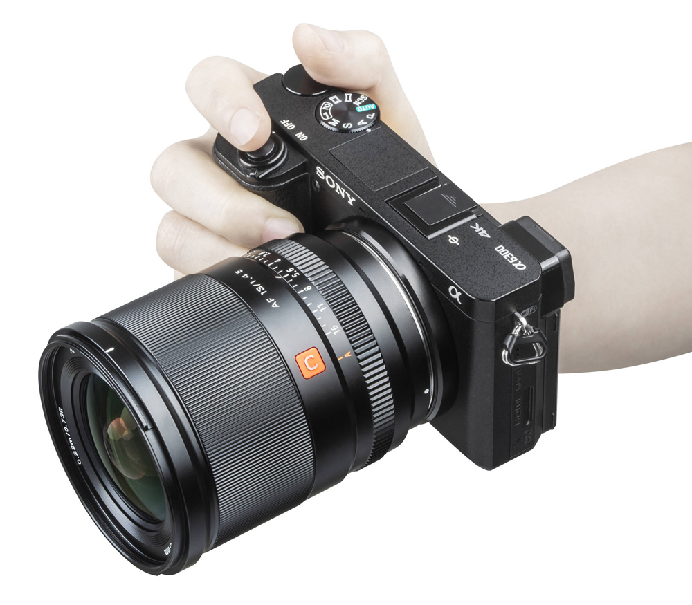 Объектив Viltrox AF 13mm f/1.4 Sony E