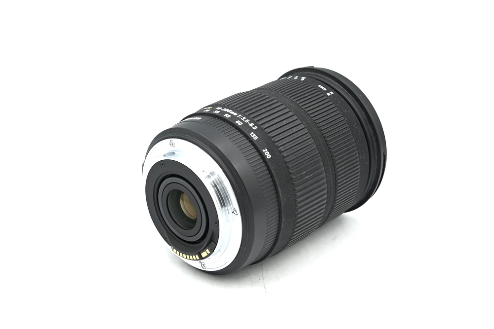 Объектив Sigma AF 18-200mm f/3.5-6.3 DC Macro OS Canon EF-S (состояние 5-) (б/у)