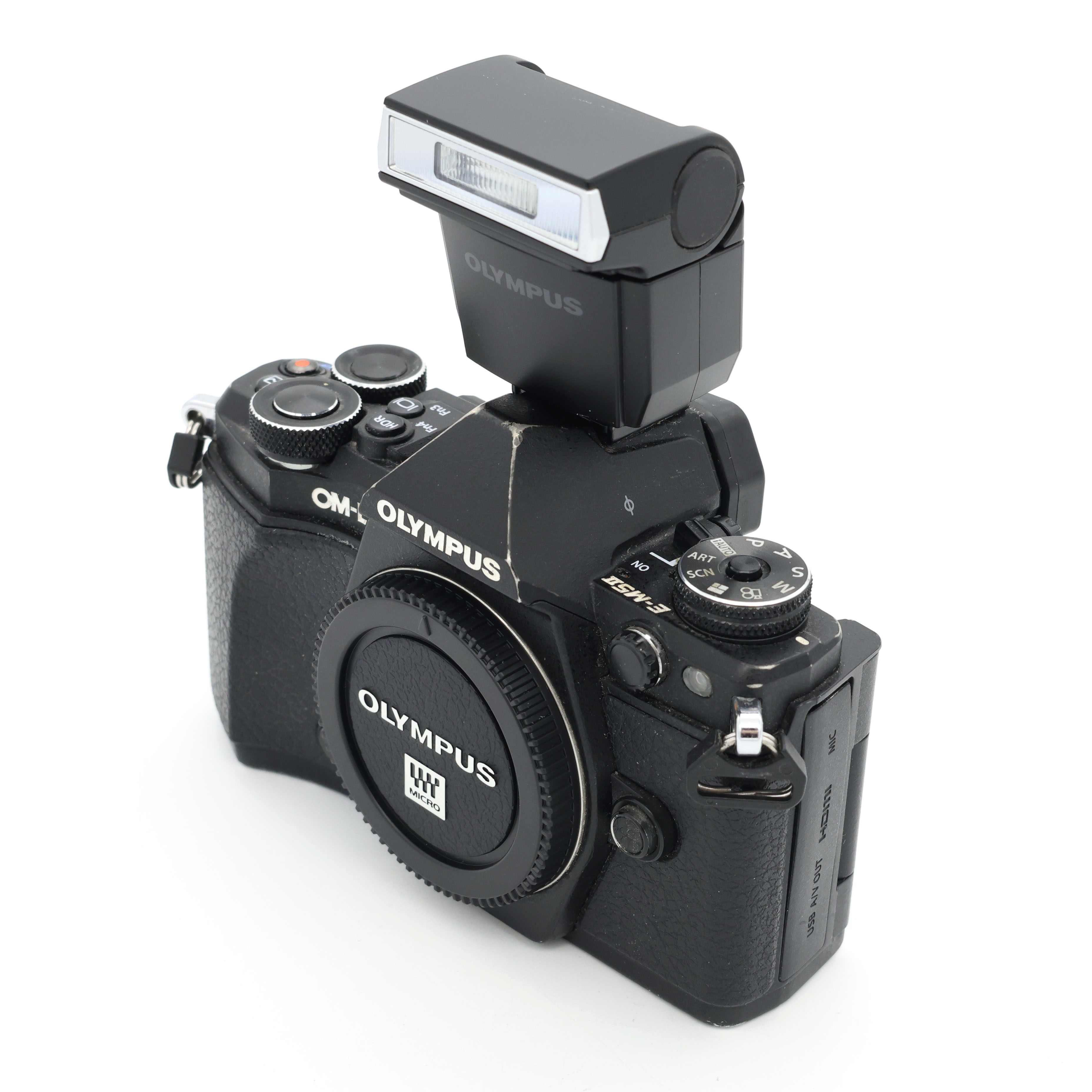 Беззеркальный фотоаппарат Olympus Olympus OM-D E-M5 Mark II Body черный - s.n. BHEA17915 (состояние 3) (б/у)