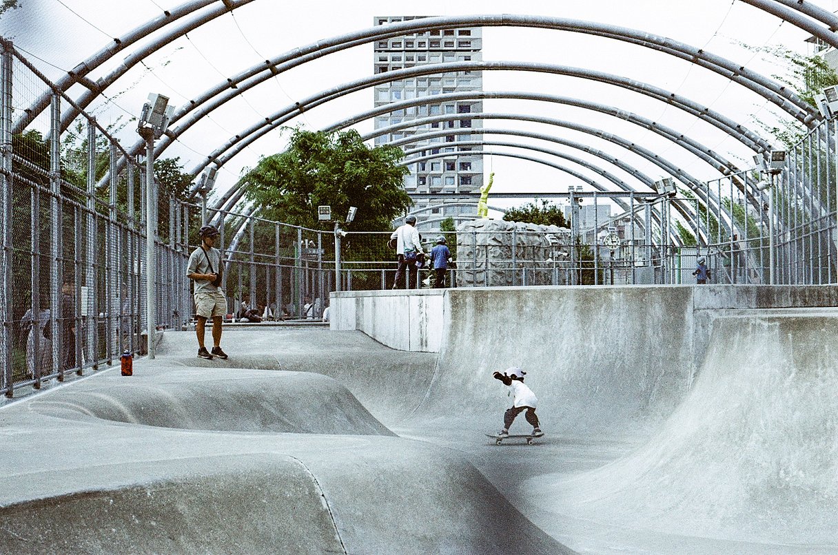 Фотопленка Lomography Lomochrome Metropolis XR 100-400 ISO, 120