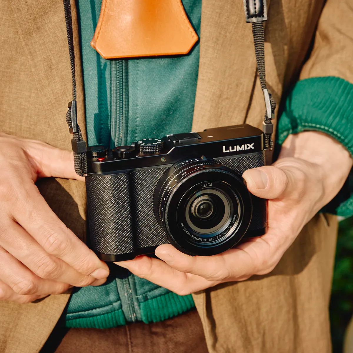 Компактный фотоаппарат Panasonic Lumix L10 чёрный