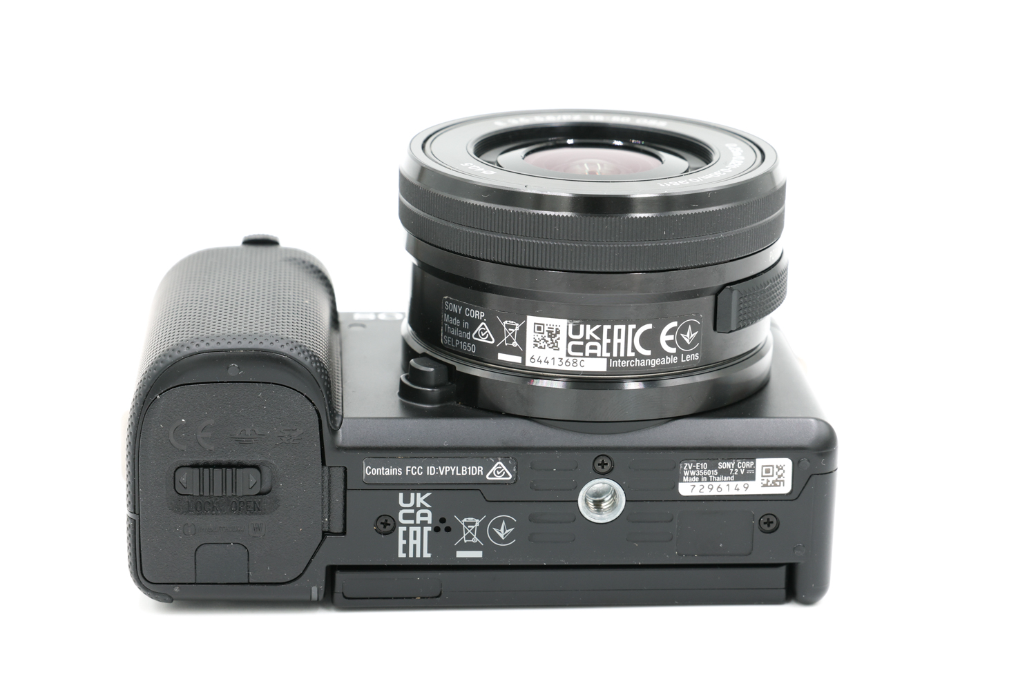 Беззеркальный фотоаппарат Sony ZV-E10 Kit 16-50mm, черный (состояние 5) (б/у)