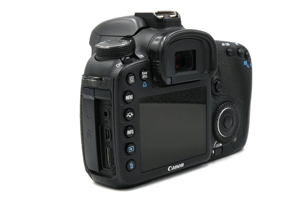 Зеркальный фотоаппарат Canon EOS 7D Body (состояние 4) (б/у)