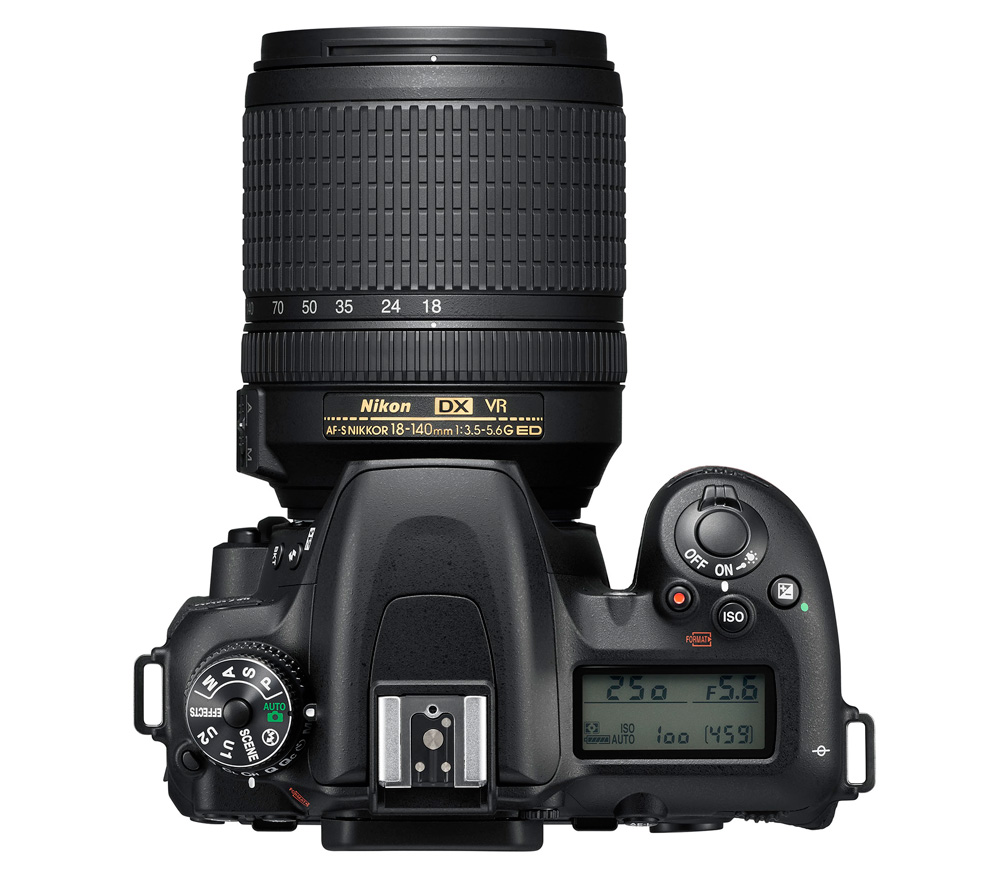 Зеркальный фотоаппарат Nikon D7500 Kit с AF-S 18-140 VR