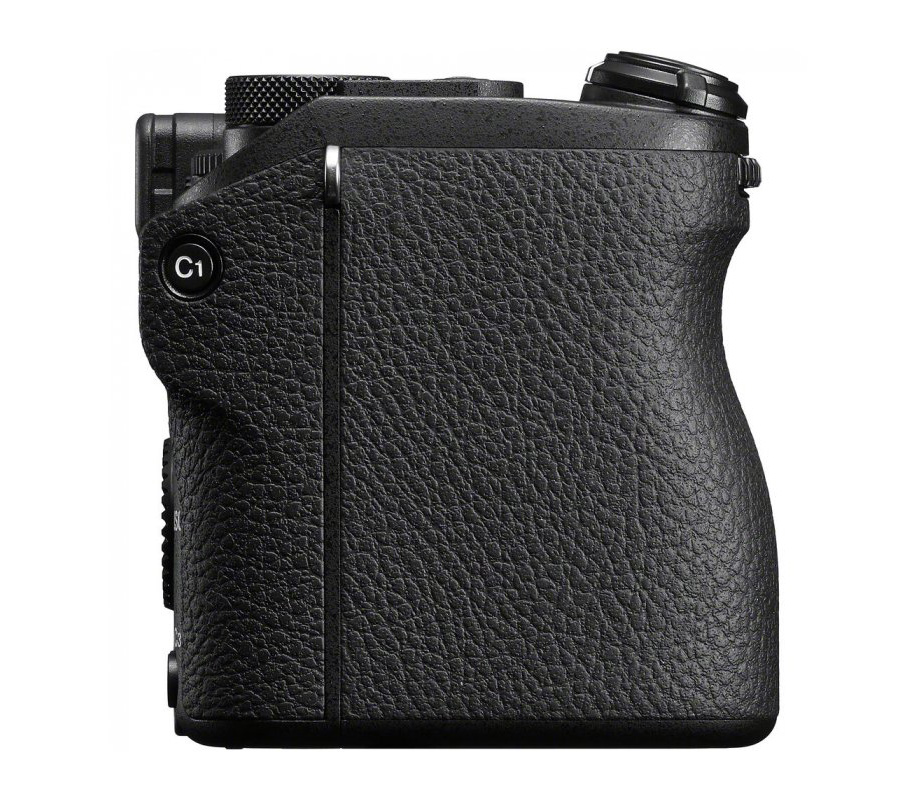 Беззеркальный фотоаппарат Sony Alpha a6700 Kit 18-135mm, черный (уцененный)