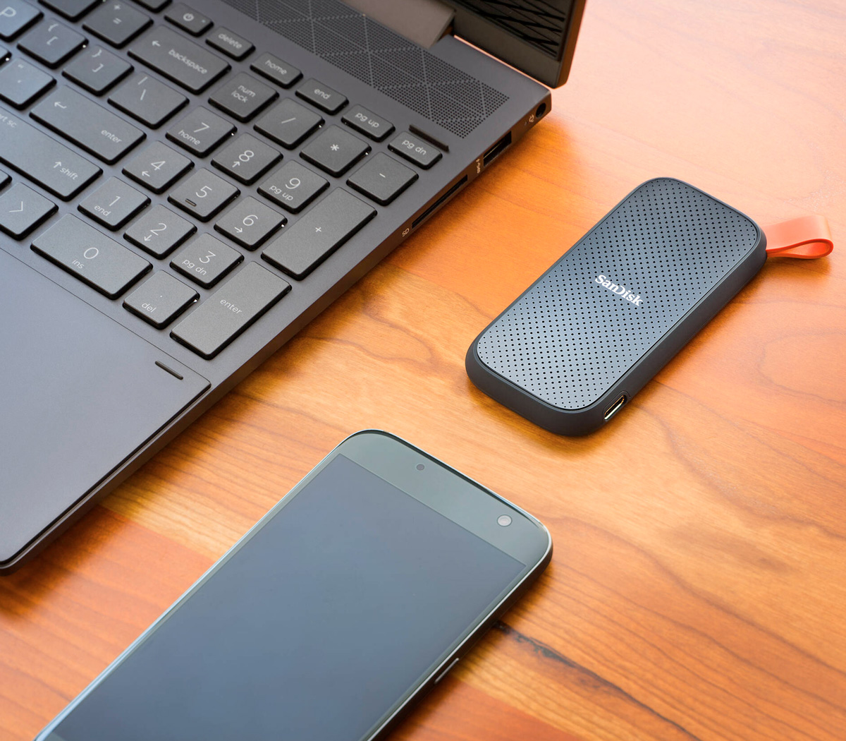 Внешний диск SanDisk Portable SSD 1TB 800Mb/s (уцененный)