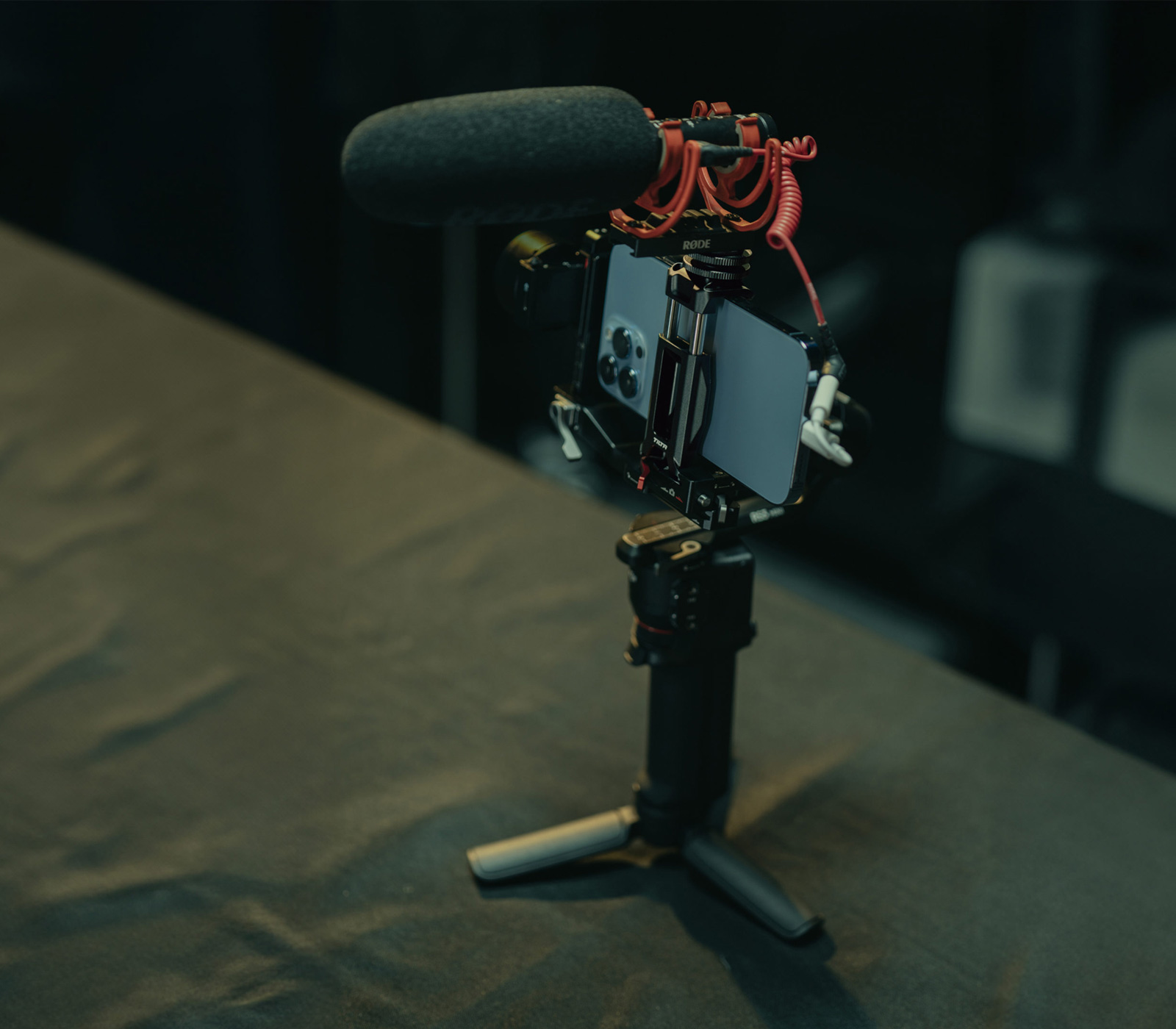 Держатель для телефона Tilta ARCA Phone Mounting Bracket, черный