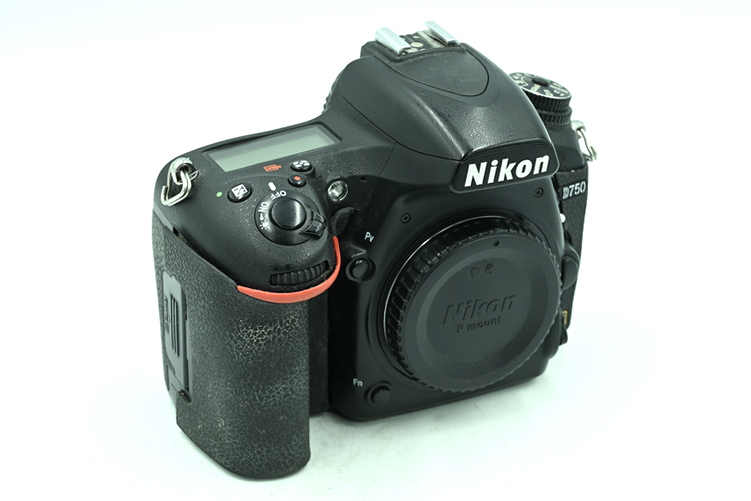 Зеркальный фотоаппарат Nikon D750 Body (состояние 3) (б/у)