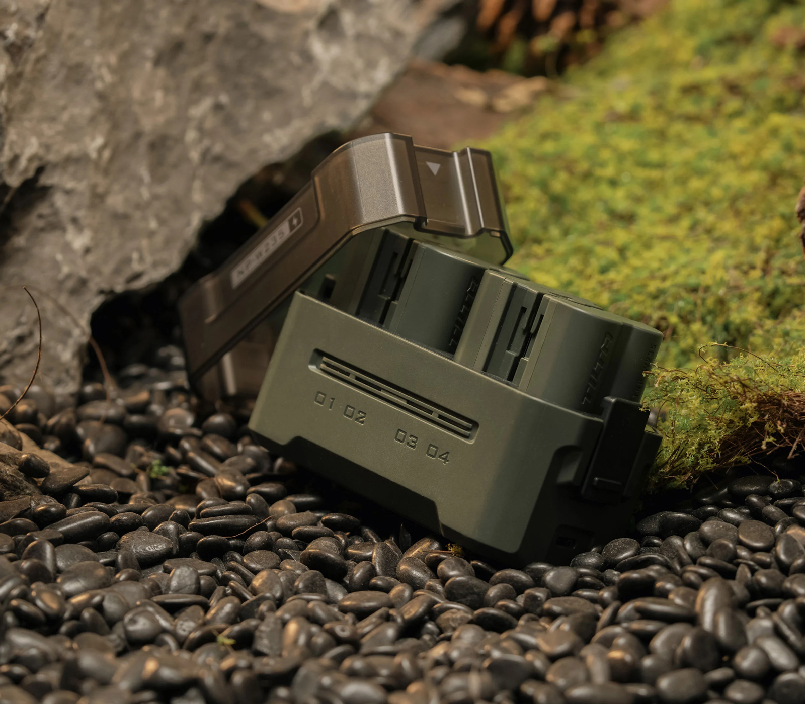 Зарядная станция Tilta Charging Station Battery Kit для 4х NP-W235 + 2 АКБ в комплекте