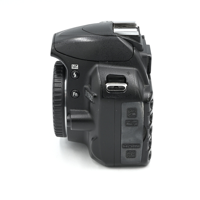 Зеркальный фотоаппарат Nikon D3100 Body (состояние 5-) (б/у)