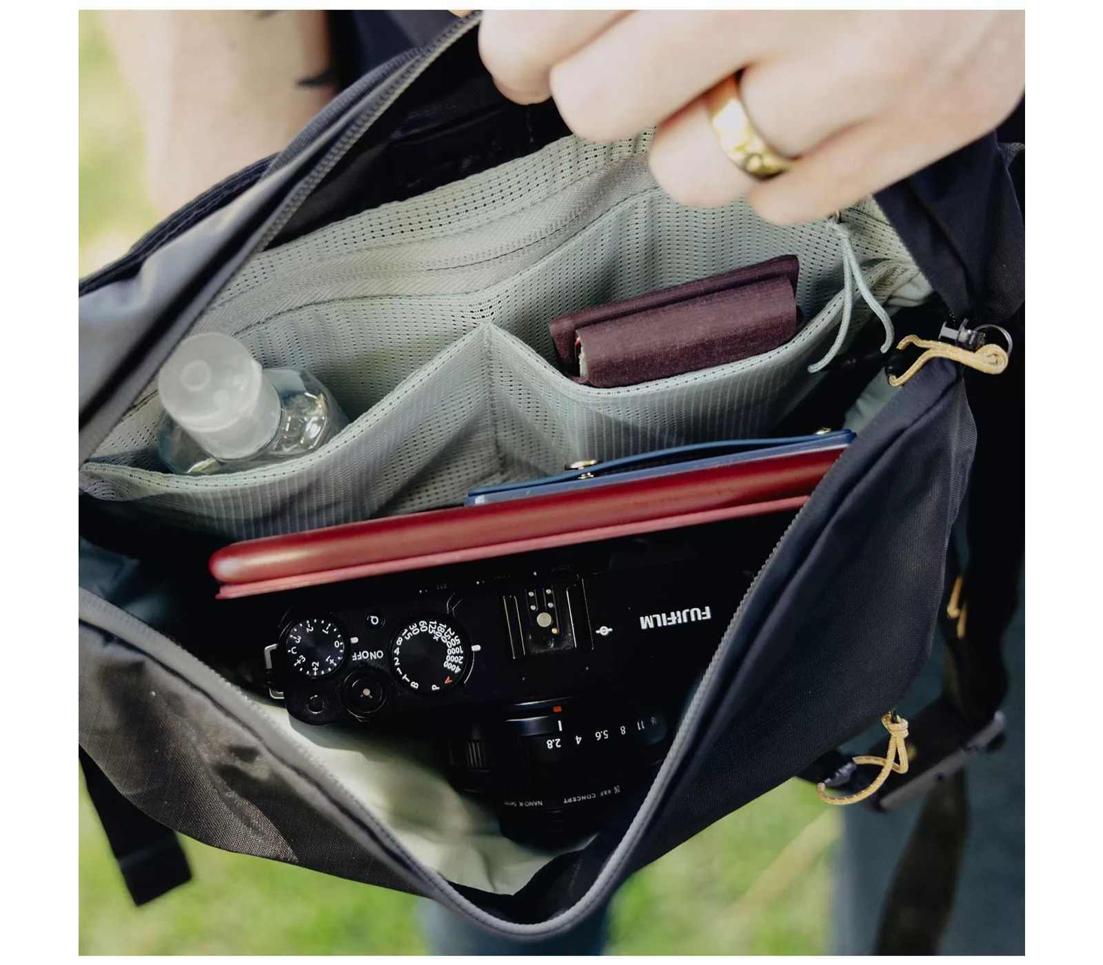 Сумка-слинг Peak Design Outdoor Sling 4L, черная