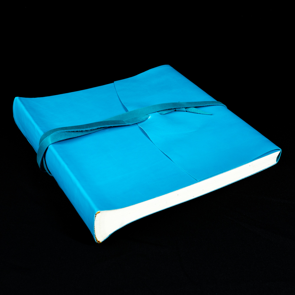 Кожаный фотоальбом Florentia 30х30 см, 100 страниц "Tifani " бирюзовый