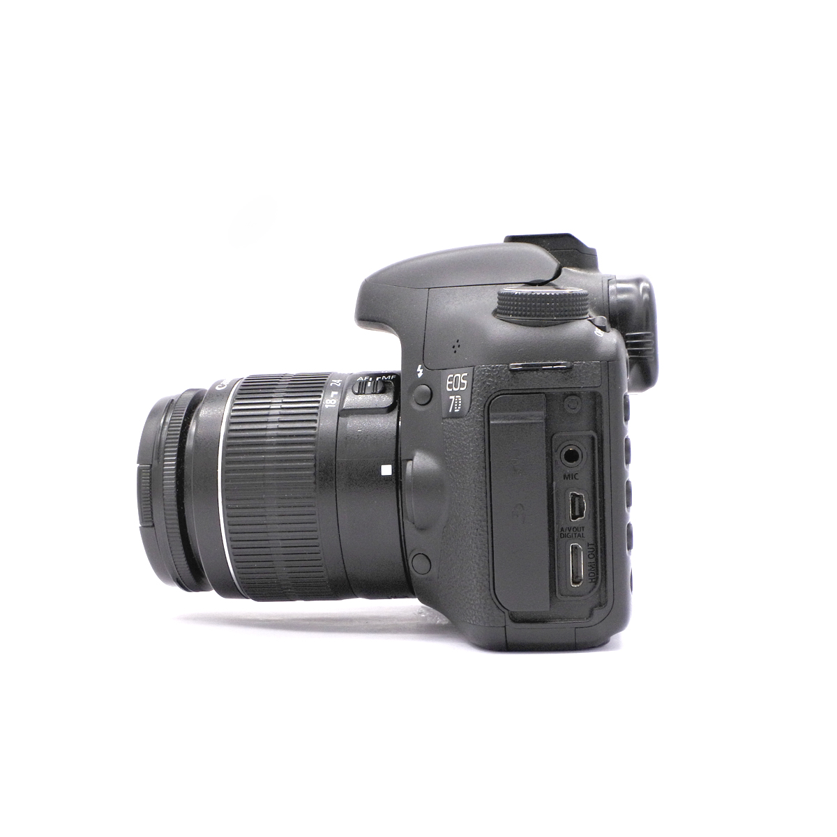 Зеркальный фотоаппарат Canon EOS 7D Kit EF-S 18-55mm III (состояние 3) (б/у)