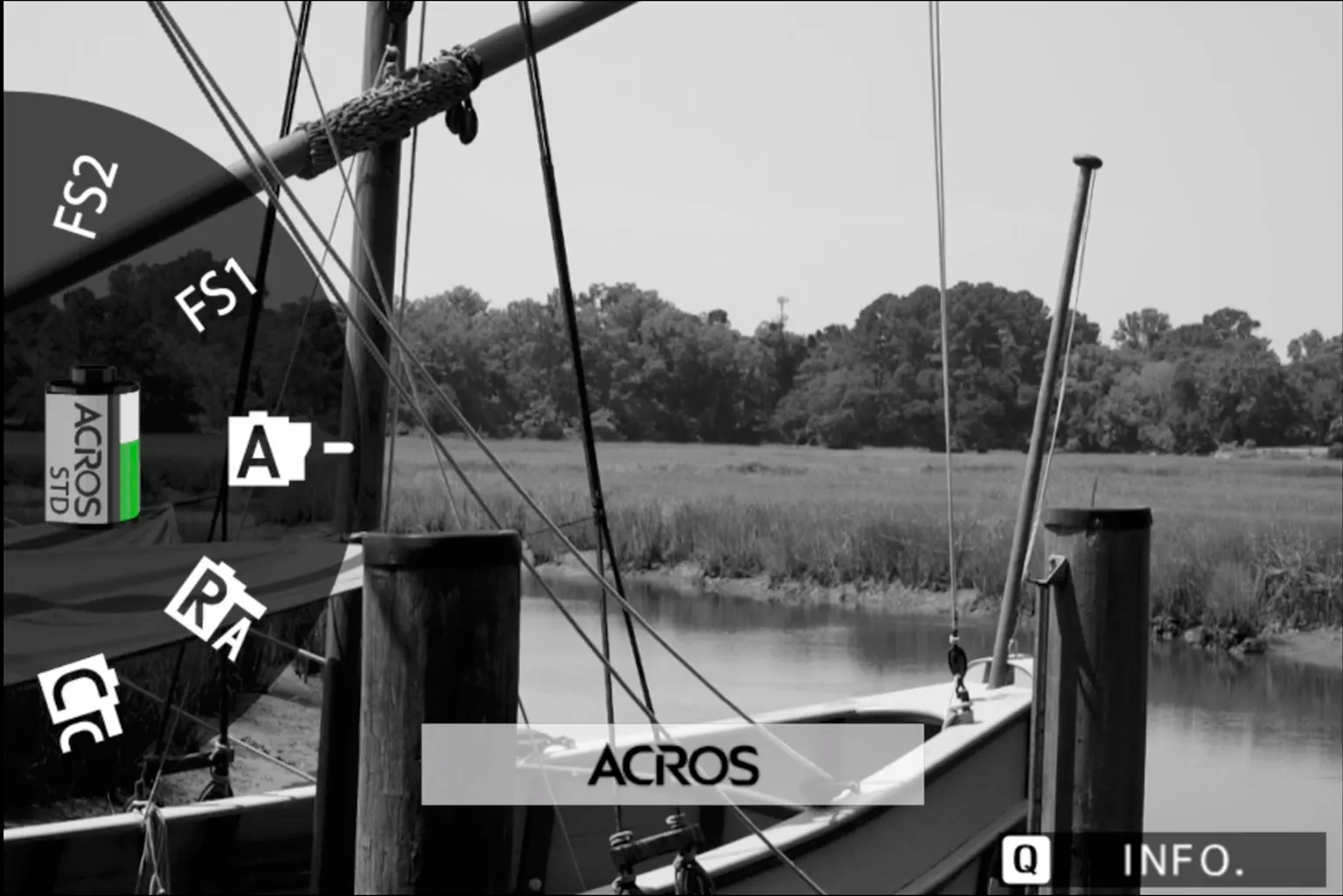 Беззеркальный фотоаппарат Fujifilm X-T30 III Body, черный