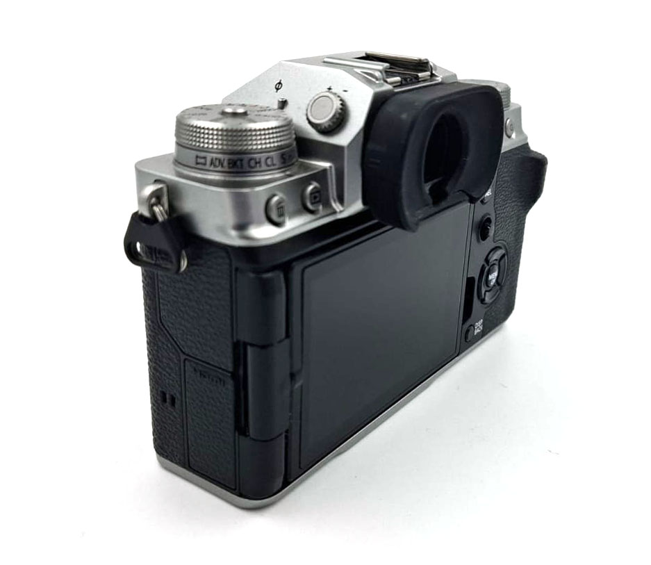 Беззеркальный фотоаппарат Fujifilm X-T4 Body Silver (состояние 5-) (б/у)