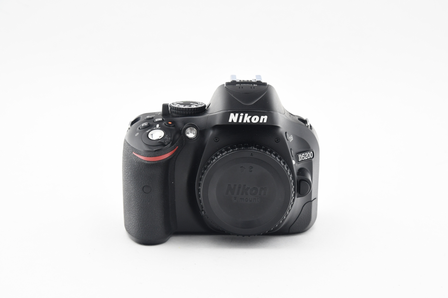 Зеркальный фотоаппарат Nikon D5200 Body (состояние 5) (б/у)
