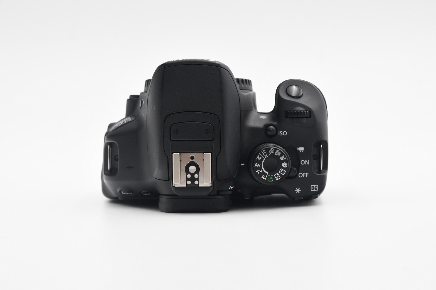 Зеркальный фотоаппарат Canon EOS 700D Body (состояние 4) (б/у)