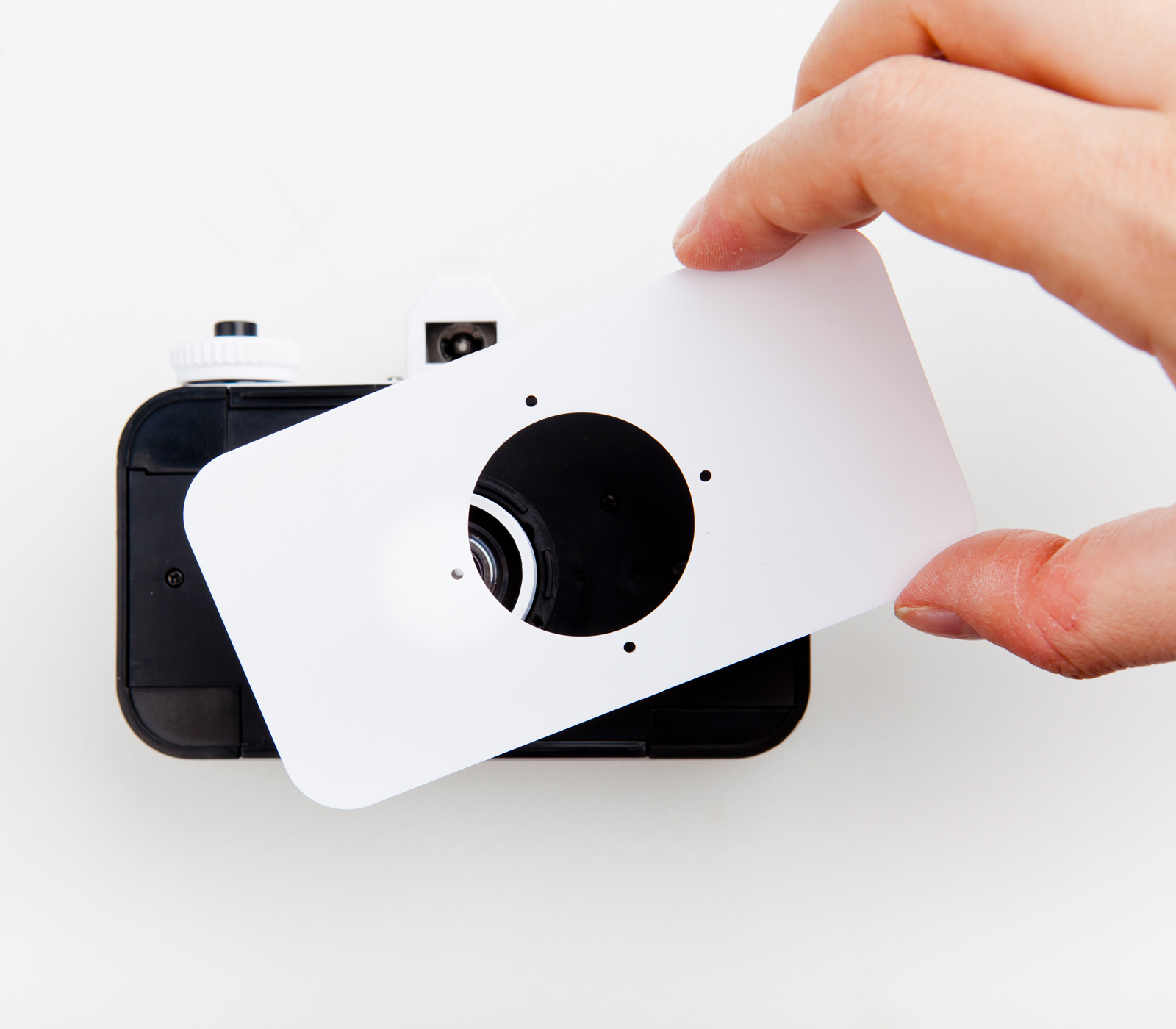 Плёночный фотоаппарат Lomography La Sardina & Flash DIY