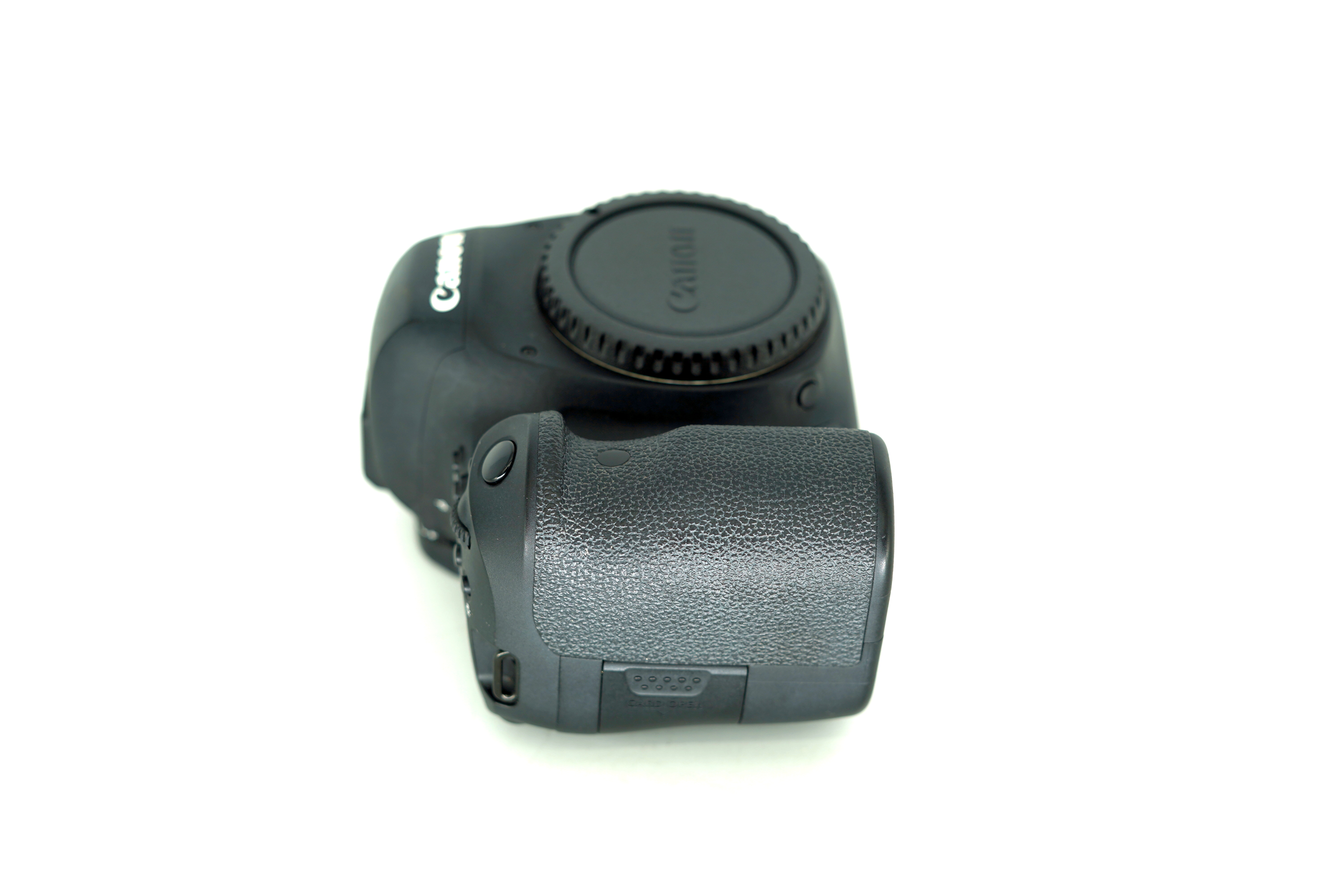 Зеркальный фотоаппарат Canon EOS 6D Mark II Body (состояние 4+) (б/у)