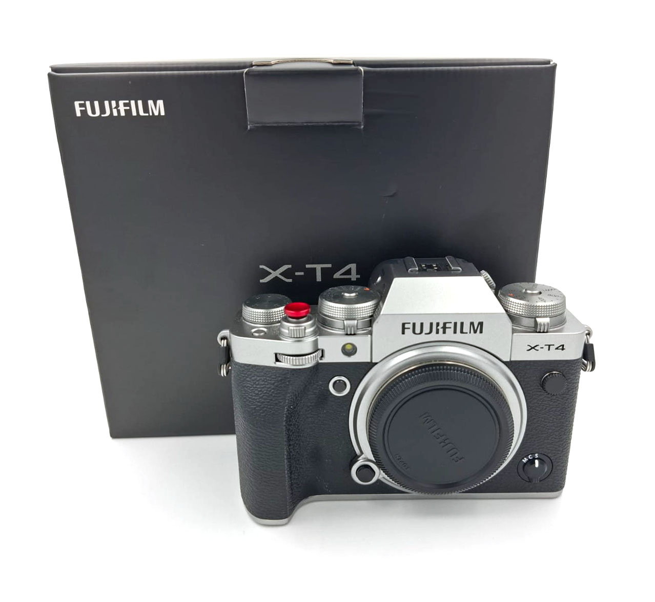 Беззеркальный фотоаппарат Fujifilm X-T4 Body Silver (состояние 5-) (б/у)