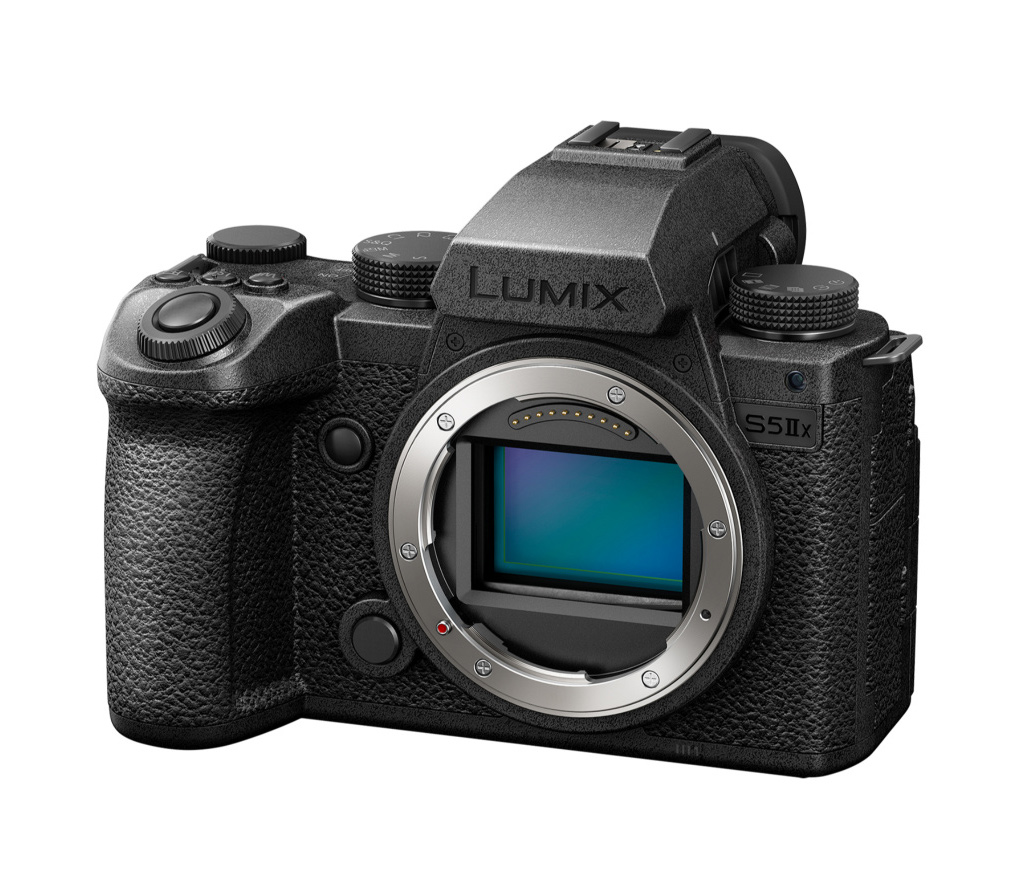 Беззеркальный фотоаппарат Panasonic Lumix S5 II X Body, английское меню