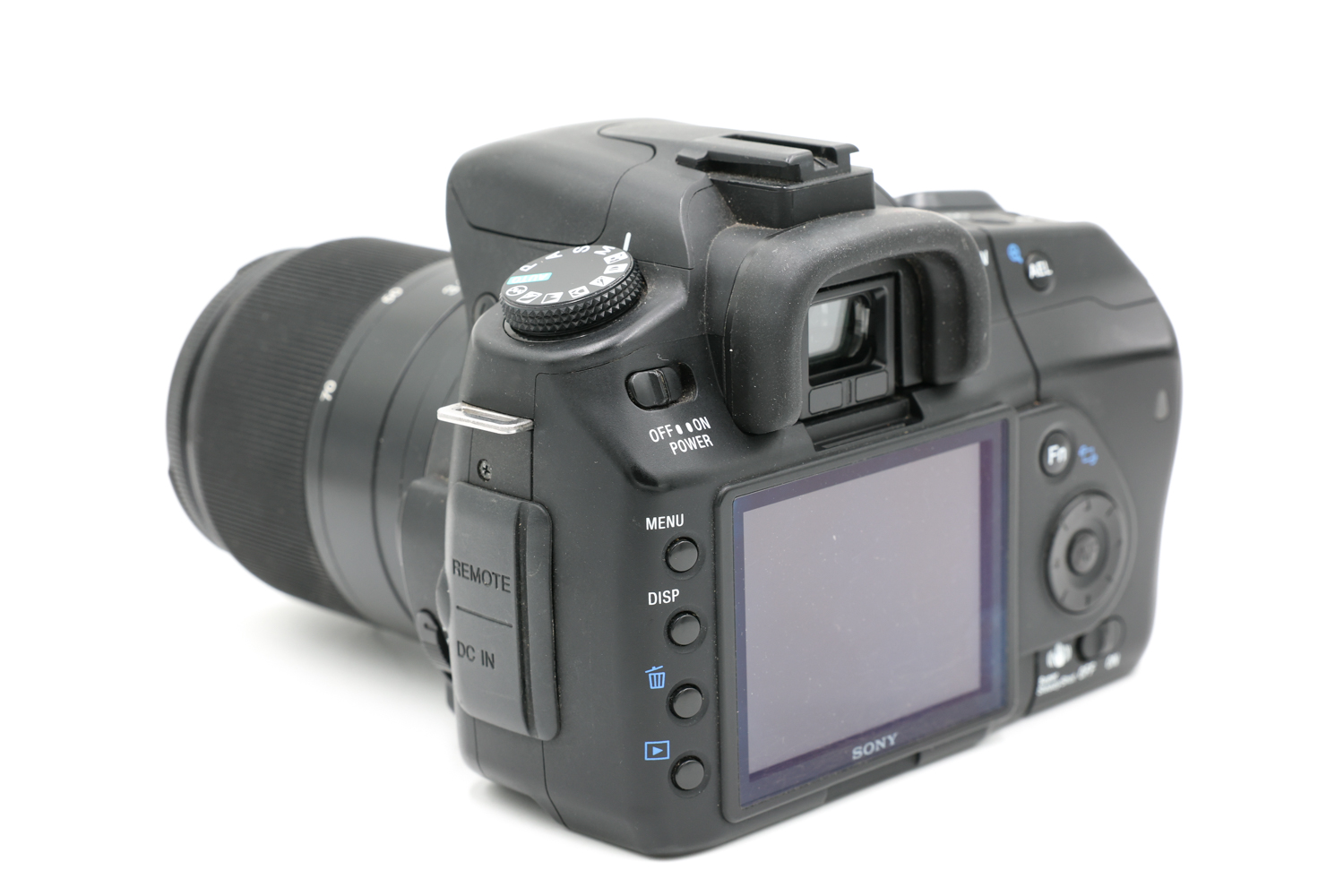 Зеркальный фотоаппарат Sony Alpha 200 + A 18-70mm DT (состояние 5-) (б/у)